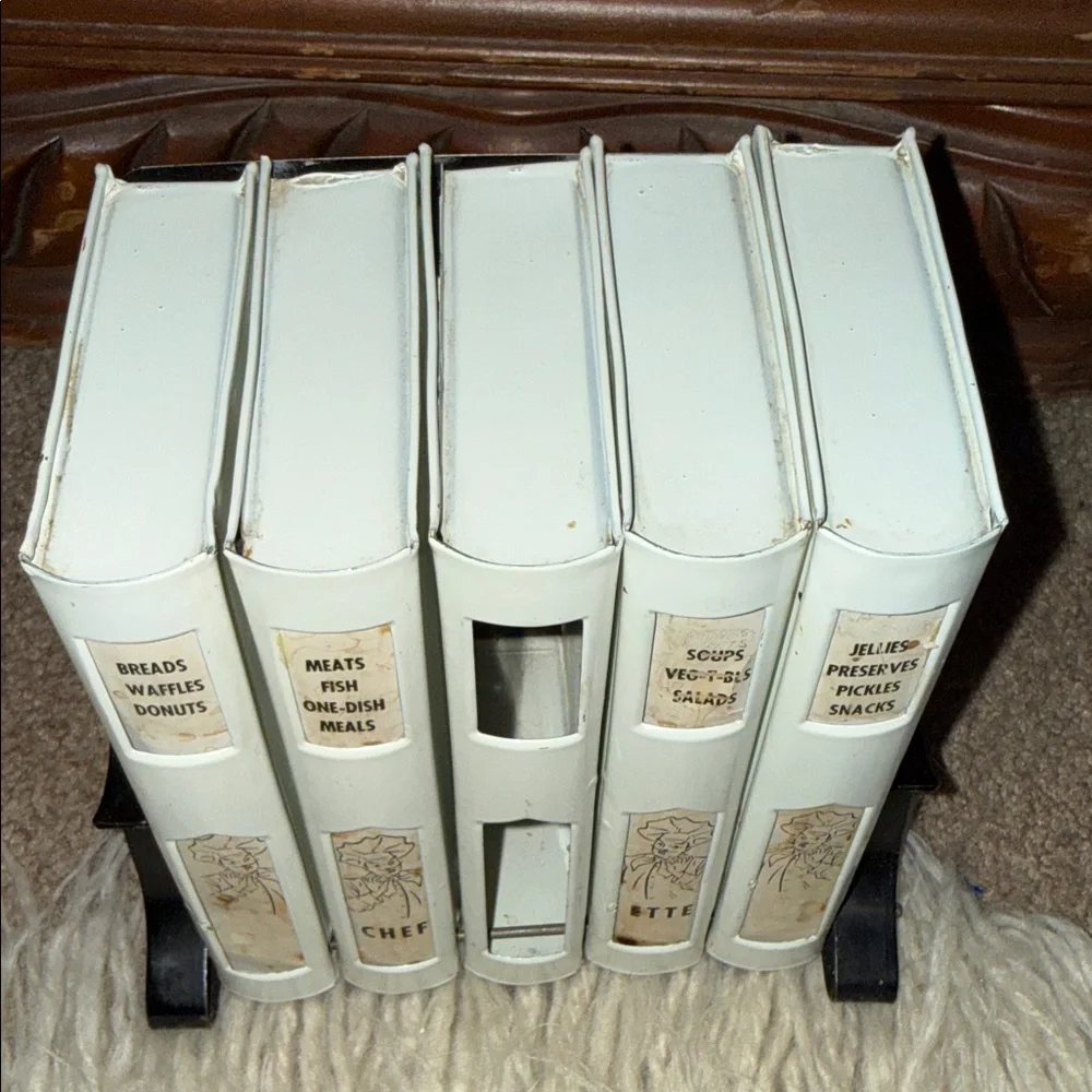 Vintage Chefette recipe card holder rack